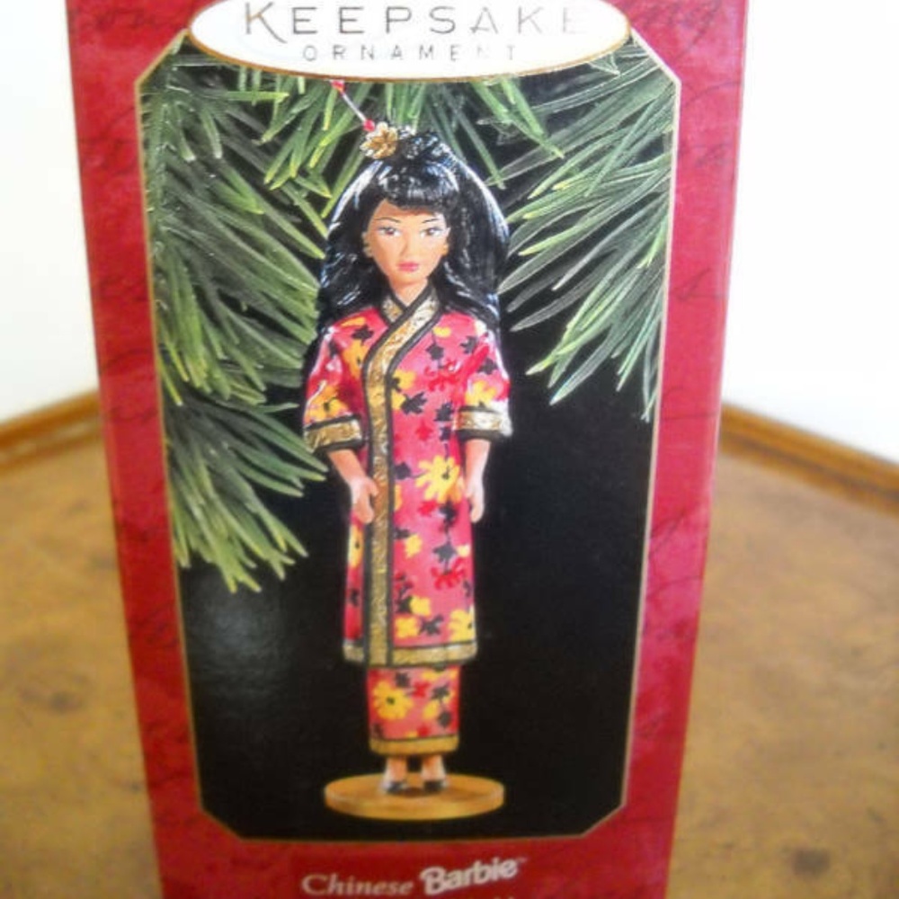 1997 Barbie Dolls of the World Chinese Ornament